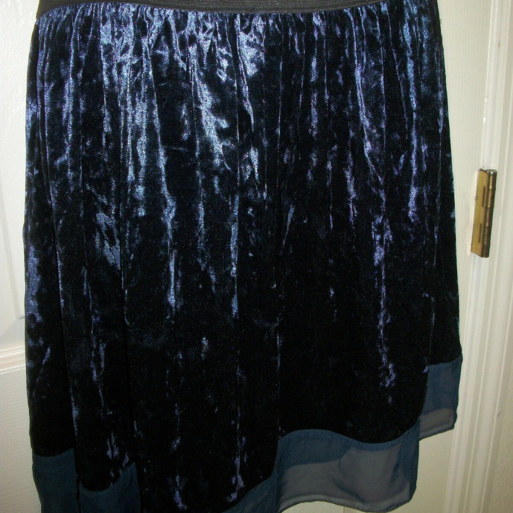 NEW LOTTIE & HOLLY VELOUR & CHIFFON Skirt juniors Medium - Picture 4 of 6